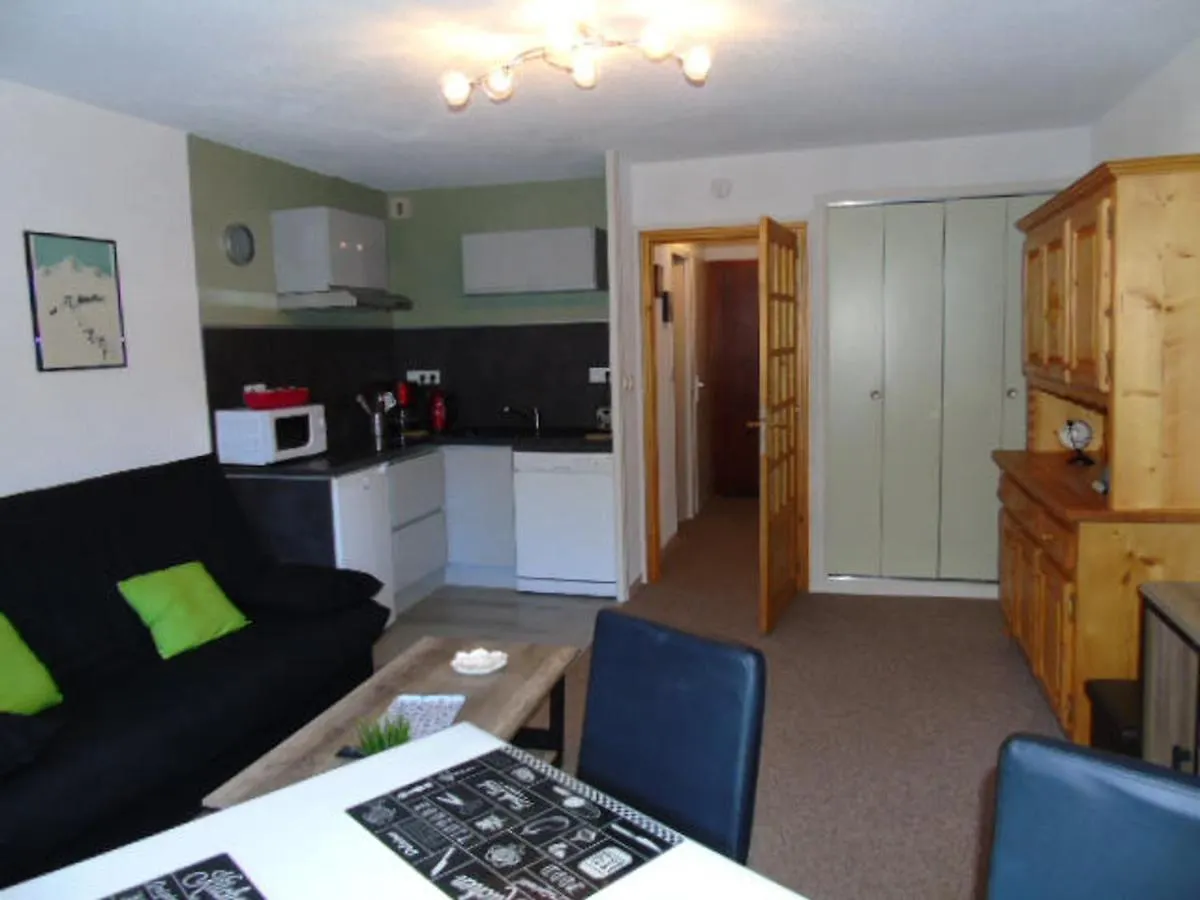 Apartment Studio Renove A Valfrejus, 4 Pers, Proche Des Pistes, Balcon Sud, Cuisine Equipee, Draps Inclus - Fr-1-561-100 Modane France